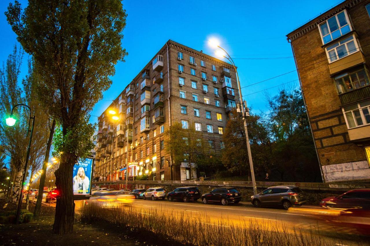 Kyiv Panorama Apartments Near Gulliver Exterior photo